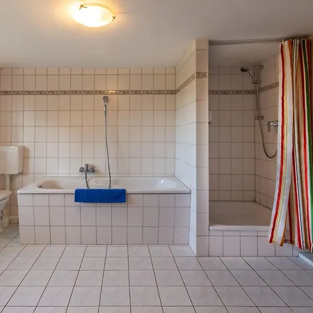 - Haeuser 2-2d * Vieregge