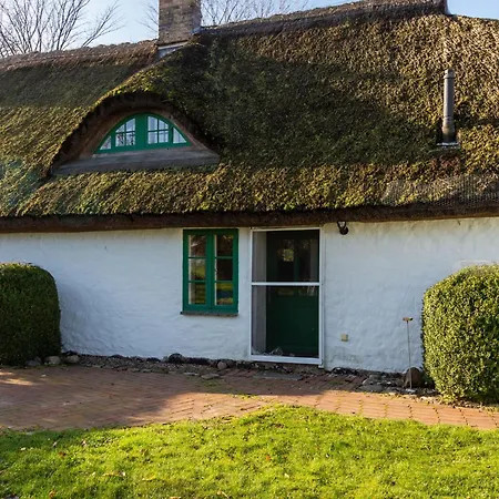 - Haeuser 2-2d بيت للعطل *